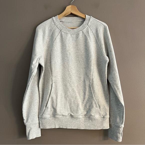 Lululemon Scuba Crew Heathered Core Ultra Light Grey Athletic Workout Sz 6* - Picture 1 of 13